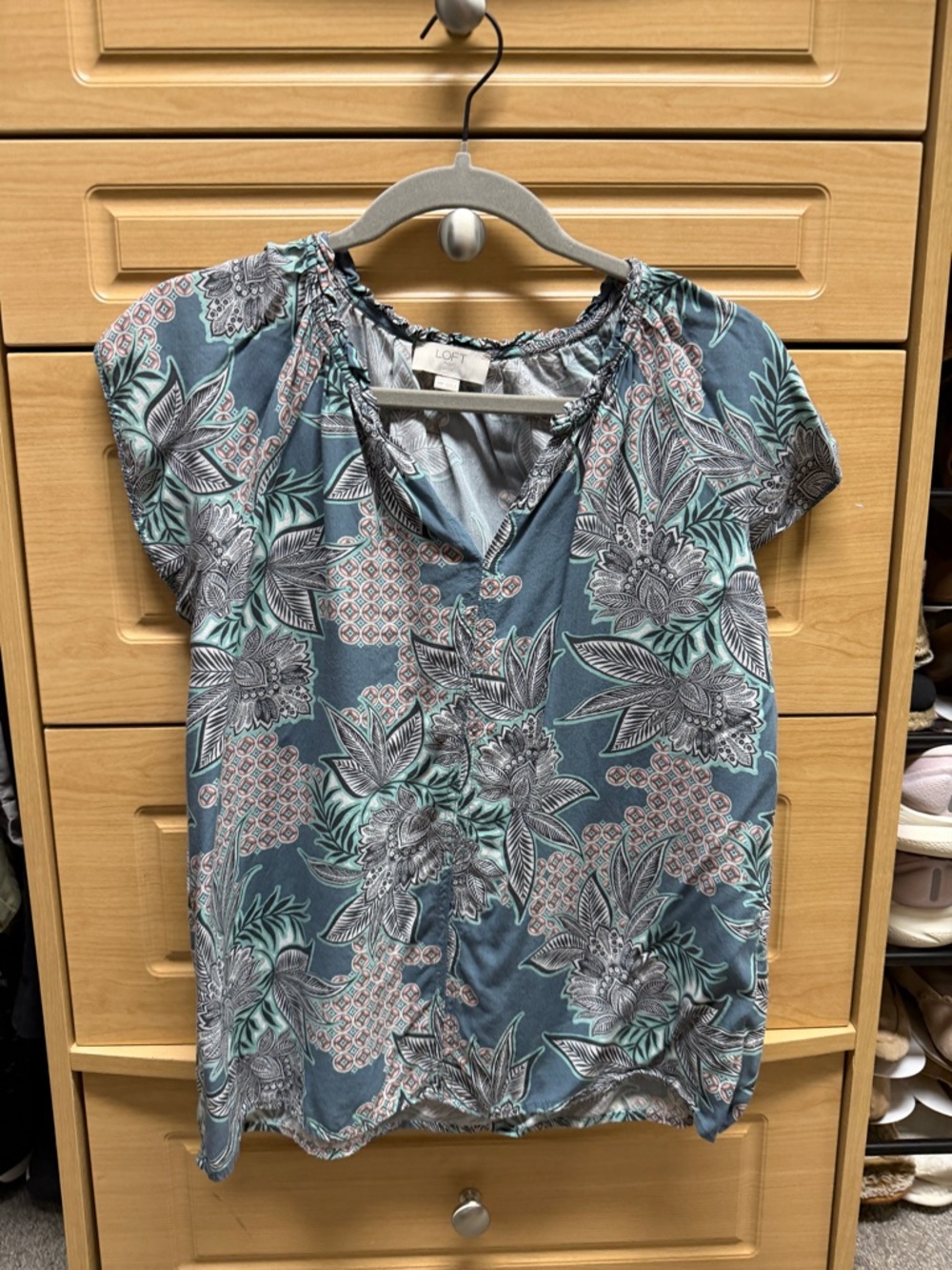 LOFT Blue Floral Short Sleeve Blouse